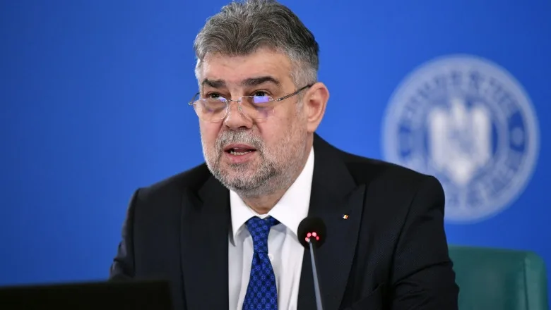 Premierul Marcel Ciolacu nu mai vrea școli cu toalete în curte