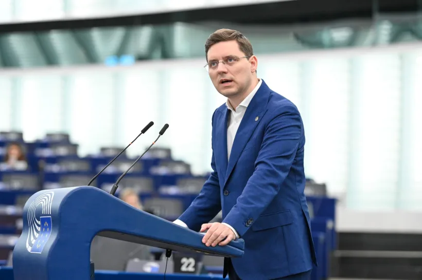 Negrescu anunță că România a primit un răgaz de câteva luni pentru a prezenta un plan credibil de reducere a deficitului excesiv