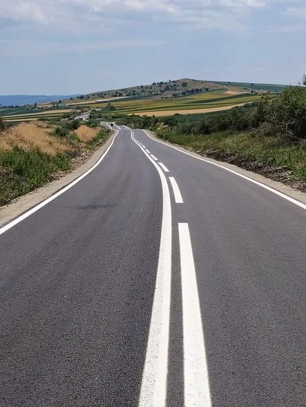 Peste 11 km de drum județean, modernizat, din Alba, deschis circulației