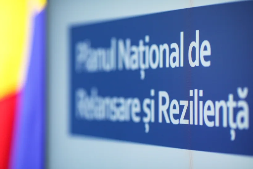 Guvernul modifică regulile PNRR. Reduceri procentuale și controale sporite