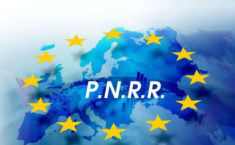 Ministrul Dezvoltării a semnat 200 noi contracte pentru eficientizare energetică și infrastructura pentru transportul verde, cu finanțare din PNRR
