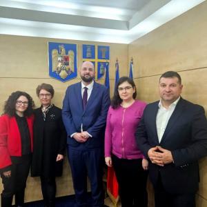 &Icirc;nt&acirc;lnire de lucru cu reprezentanții Ambasadei Britanice