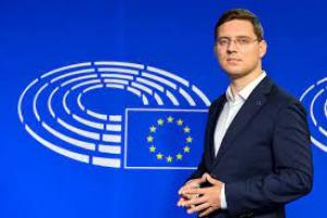 Apartenența României la UE ȘI NATO ar putea fi introdusă în Constituția României