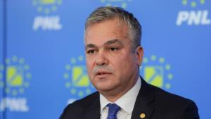 Adrian Veștea &icirc;și menține mandatul și continuă negocierile pentru formarea Guvernului