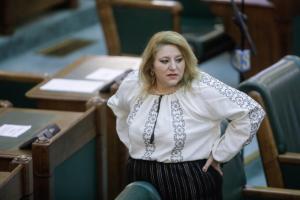 Șoșoacă, despre AUR: &quot;Poate fi și anulat total acest partid&quot;