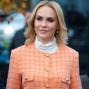 Firea îl contrazice pe Dan în ceea ce privește fondurile europene: e ușor să te lauzi cu munca altcuiva