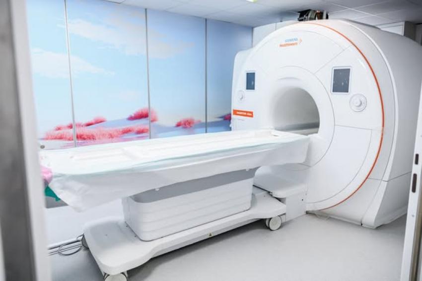 Dotări moderne pentru combaterea cancerului la SJU Bacău