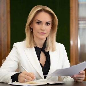 Ministrul Familiei:”Majorăm standardele de cost pentru serviciile sociale!”