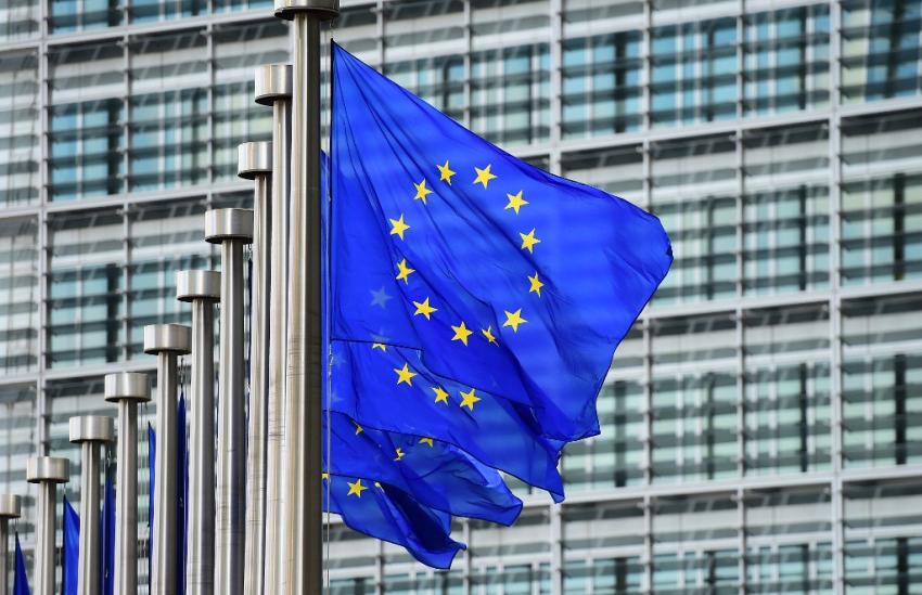 Eurobarometru: Românii rămân optimiști privind viitorul Uniunii Europene