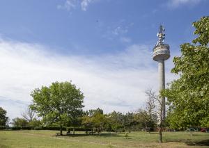 Primăria Galați modernizează parcul de la Turnul de Televiziune