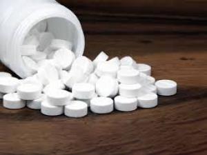 A murit de la o supradoză de paracetamol, după ce s-a tratat singur de COVID