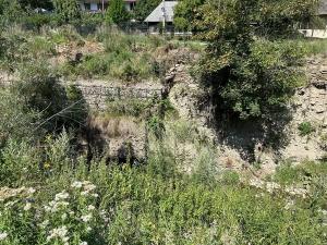 Ploile abundente- pericol pentru un drum judetean