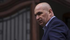 Bolojan am&acirc;nă decizia privind promovarea reformei administrației și a pachetului de relansare economică