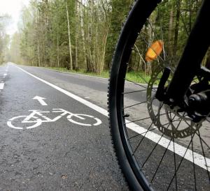 O pistă pentru bicicliști va fi amenajată între Lacul Vânători și Pădurea Gârboavele și între Lacul Vânători și Smârdan