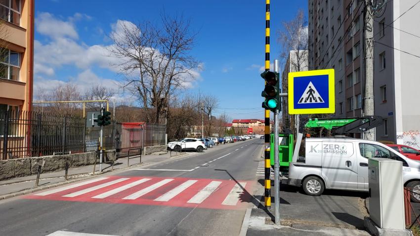 Șoferii grăbiți din Brașov vor fi opriți automat de semafoare inteligente