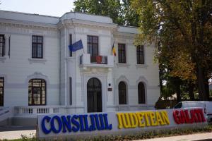 Sediul Consiliul Județean Galați a fost spart. Mai multe birouri au fost răvășite