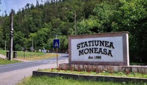 Peste 80 000 de turiști la Moneasa până în octombrie!