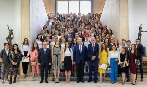 Premierul Ciucă: Bun venit stagiarilor din acest an &icirc;n Programul oficial de Internship al Guvernului Rom&acirc;niei!