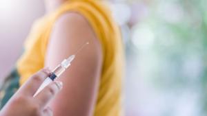 Vaccinul anti-COVID va ajunge în România în primul trimestru din 2021