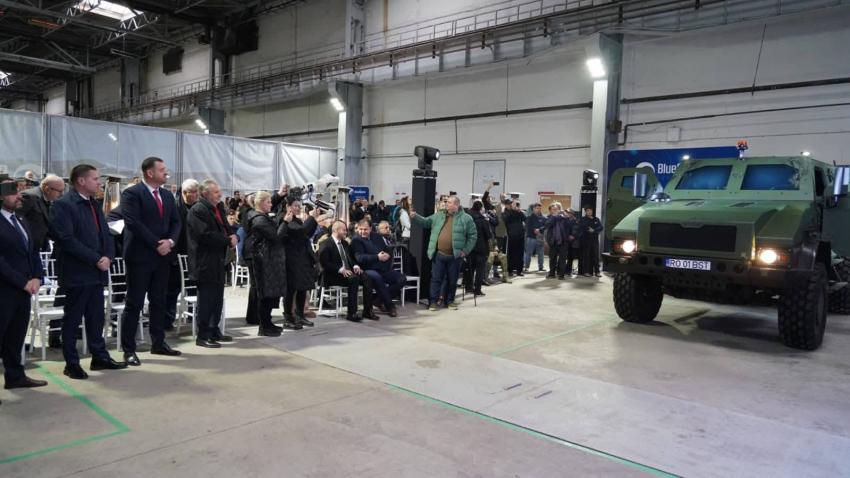 VLAH, primul vehicul blindat 4x4 românesc realizat la standarde NATO, prezentat în Dâmbovița