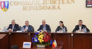 Operatorii serviciilor de alimentare cu apă și de canalizare din România s-au întâlnit la Deva