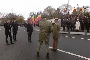 Nicușor Dan participă pentru prima dată la parada de Ziua Națională