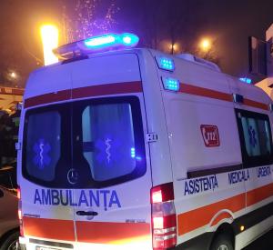 O ambulanță din Galați, aflată în misiune, a fost lovită de un șofer beat