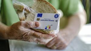 Peste un milion de persoane defavorizate vor beneficia în continuare de tichete sociale