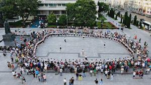 Unul dintre cele mai impresionante Flashmob de Ziua Iei, organizat la Vaslui