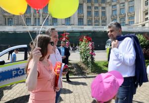 Ciolacu a participat la Ziua Porților Deschise de la Palatul Parlamentului