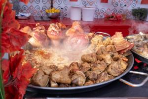 Trei zile de spectacole, gastronomie și voie bună în Piața Centrală din Galați