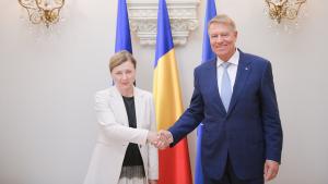 Iohannis a discutat cu Vera Jourova despre obiectivul României privind finalizarea MCV