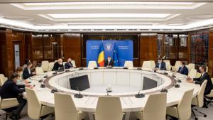 Ciucă le-a cerut angajaților implicați &icirc;n gestionarea fondurilor europene să urmeze cursuri de pregătire